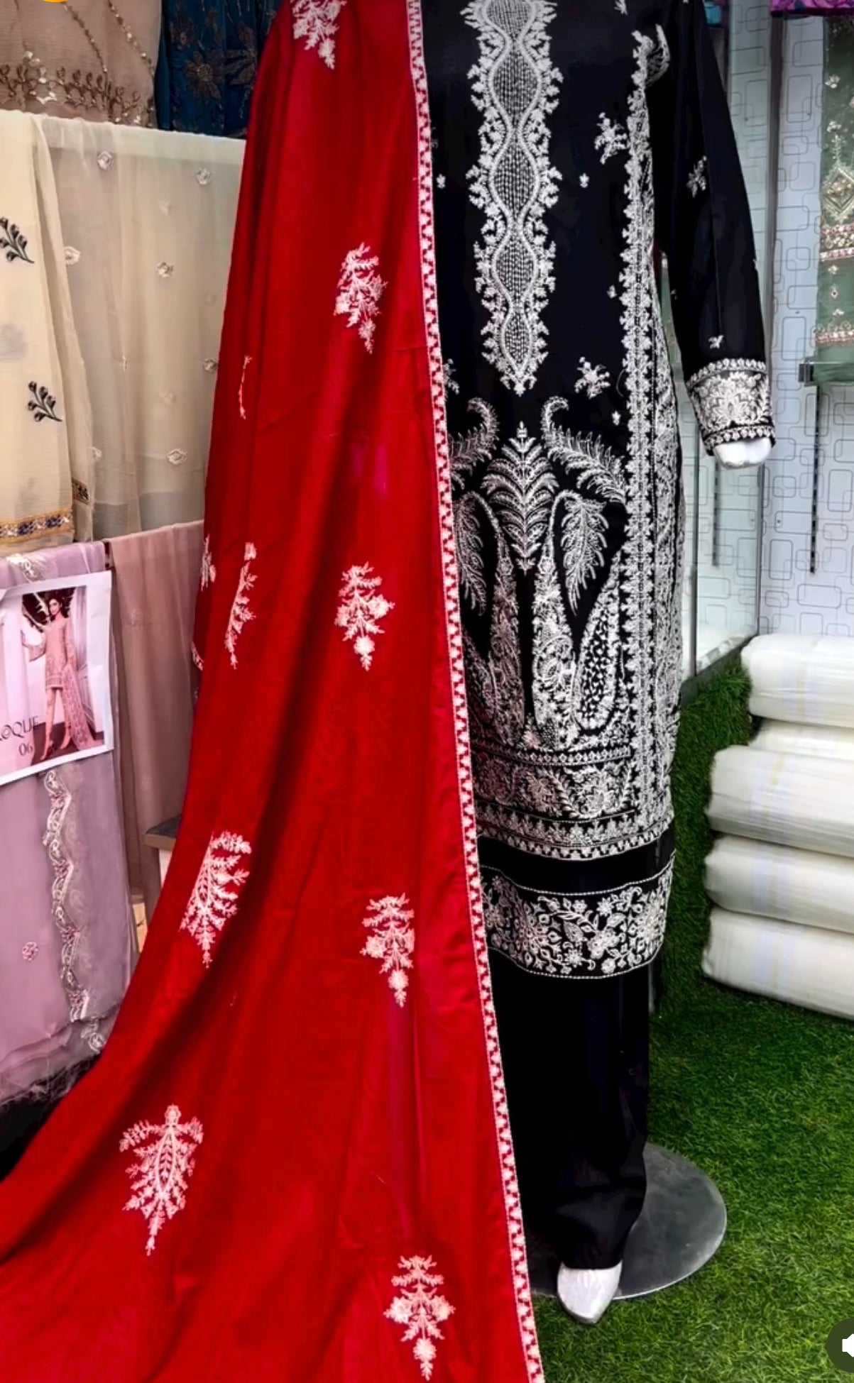 Embroidery lawn